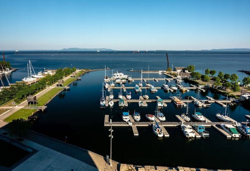 Номер Стандарт 2 Двуспальные Кровати, Delta Hotels By Marriott Thunder Bay