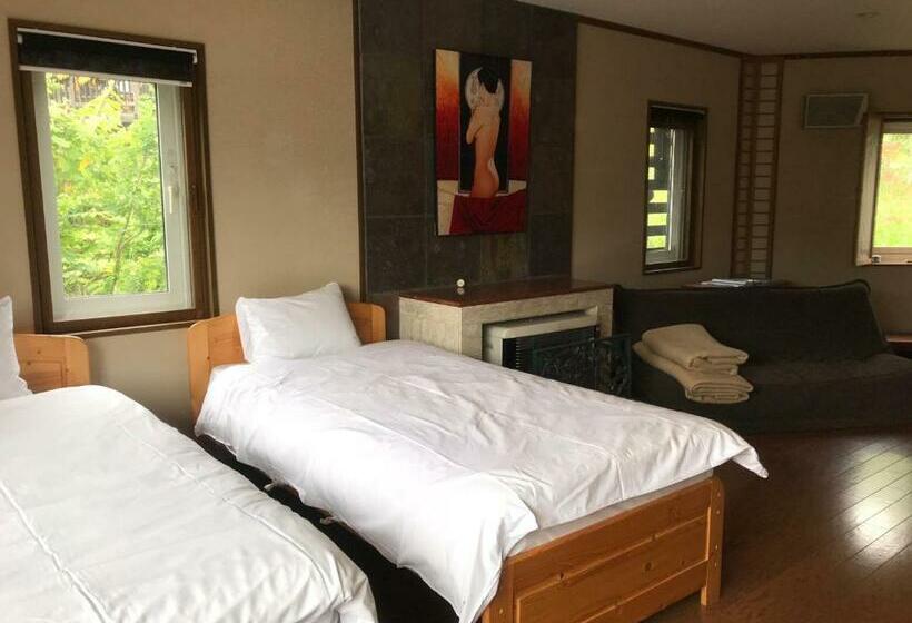 استودیو استاندارد با چشم‌انداز, Slowlife Lodge