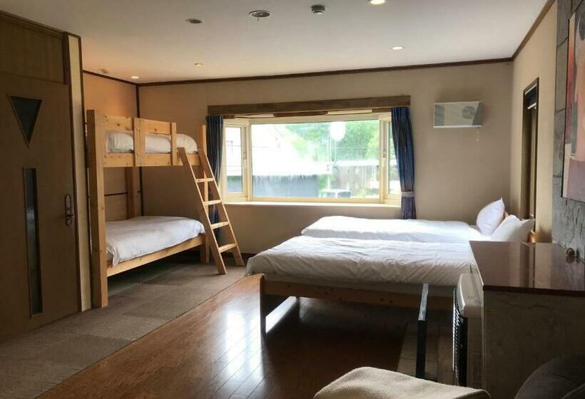 استودیو استاندارد با چشم‌انداز, Slowlife Lodge