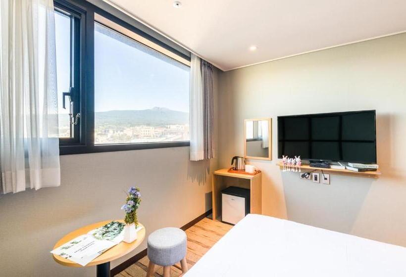 Семейный Номер, Shin Shin Hotel Cheonjiyeon