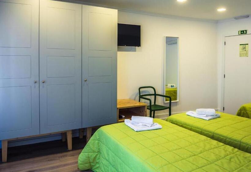 Трехместный Номер Deluxe, In Barcelos Hostel & Guest House