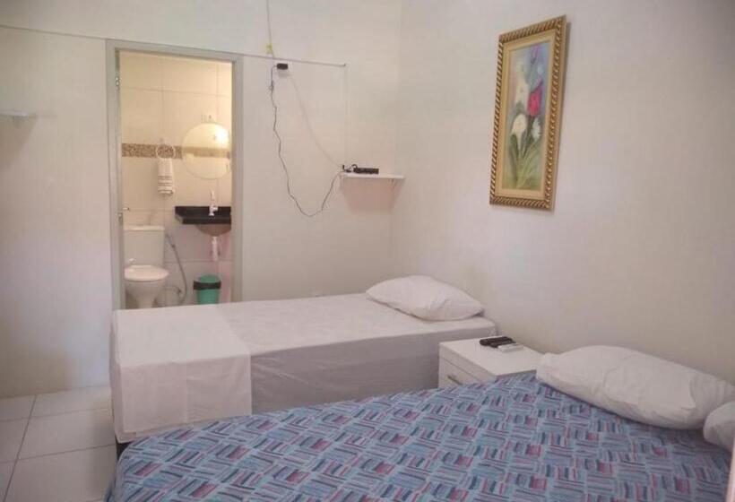 Семейный Номер, Hostel Central