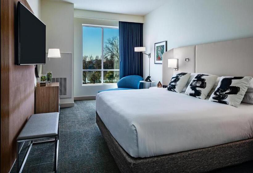 Люкс Адаптированный для Инвалидов, Crowne Plaza   North Augusta, An Ihg