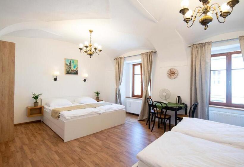 اتاق استاندارد چهار تخته, Guesthouse Stari Mayr