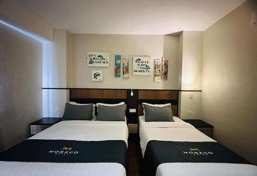 اتاق ساده سه‌ نفره, Monaco Hotel Cyberjaya