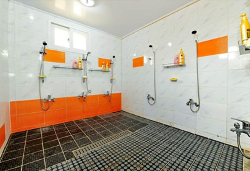 Номер Стандарт Трехместный, Jarasum Guest House