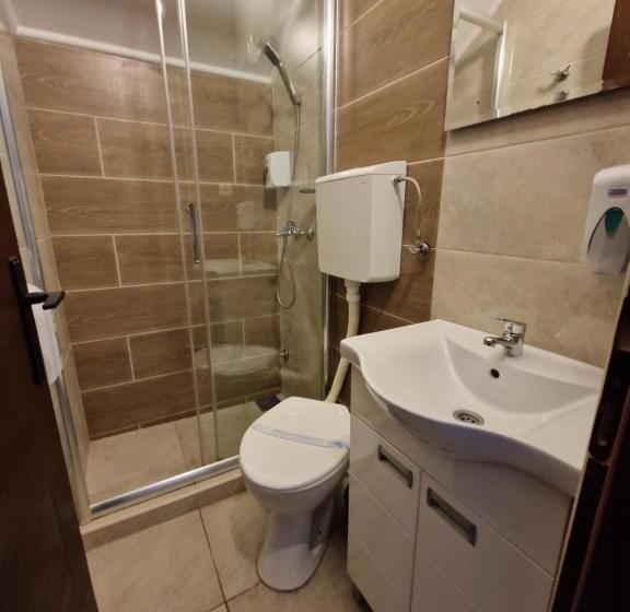 اتاق لوکس, Sobe Astonia