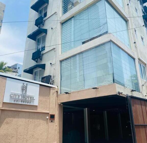 Номер Deluxe, City Hotel Colombo 02