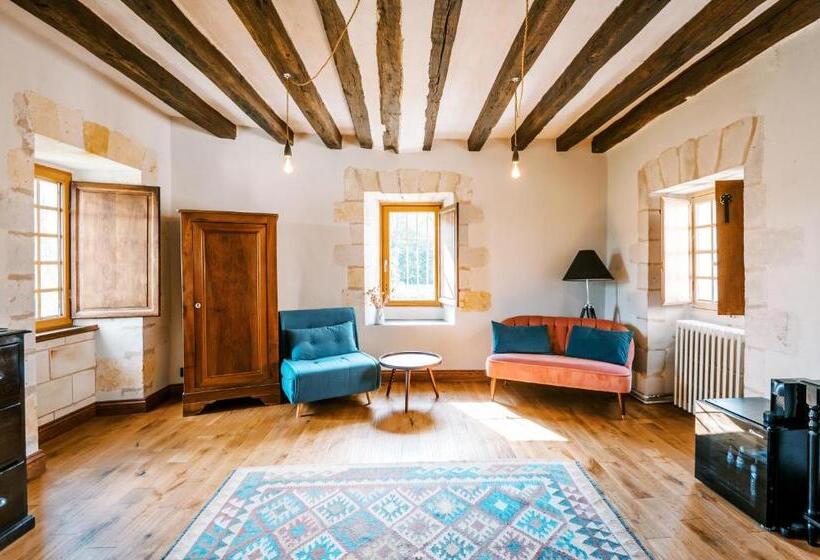 Номер Стандарт Вид на Бассейн, Manoir De Jouralem