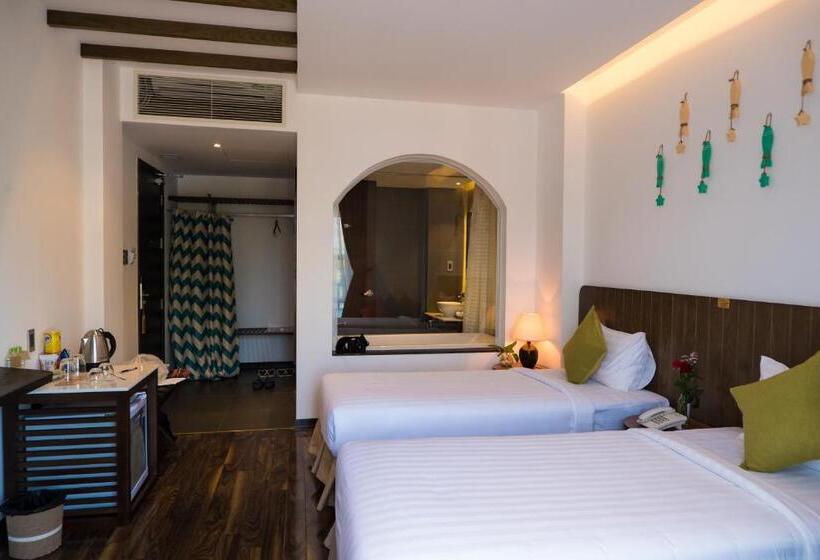 سوییت با چشم‌انداز دریا, Santori Hotel Da Nang Bay
