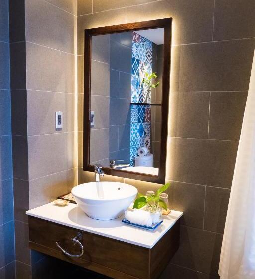 سوییت با چشم‌انداز دریا, Santori Hotel Da Nang Bay