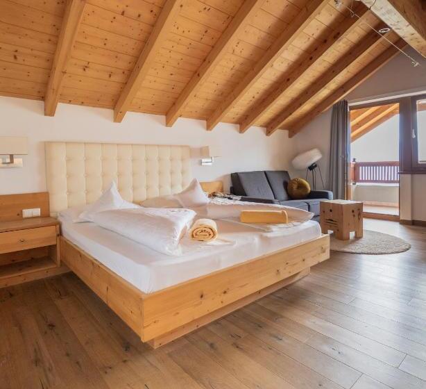 Номер Superior с Балконом, Small Hotel Sonne