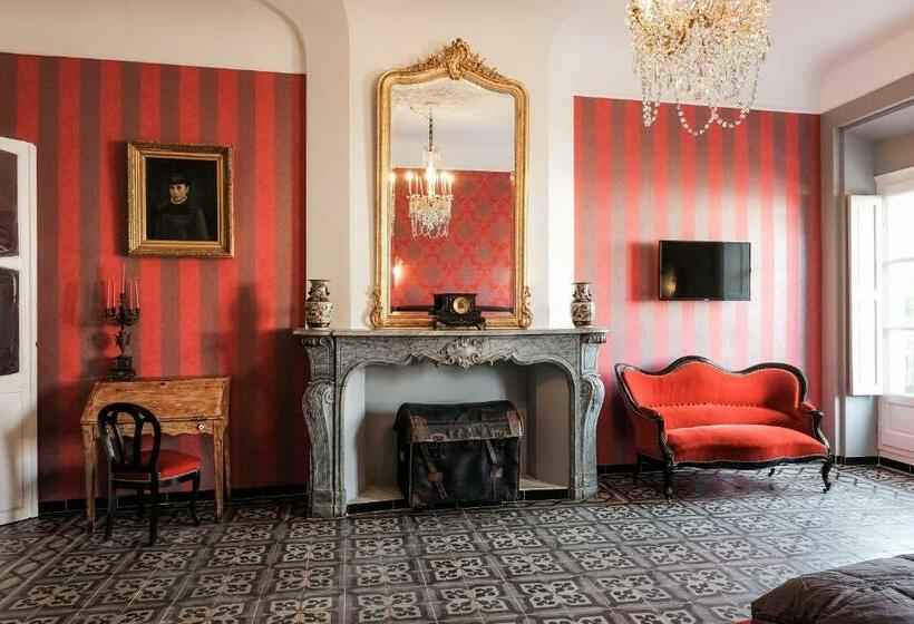 اتاق لوکس با بالکن, Les Suites De Peyrat