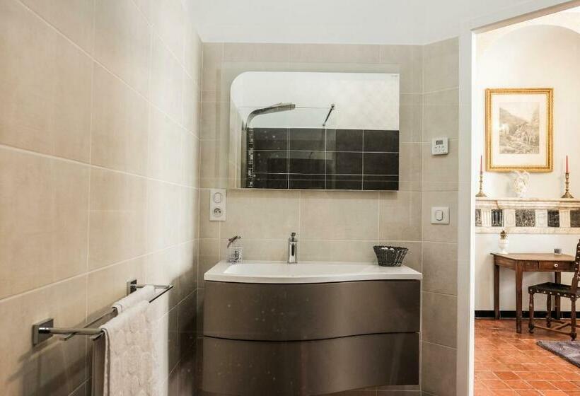 اتاق لوکس, Les Suites De Peyrat