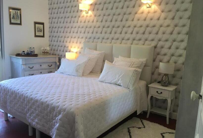 اتاق لوکس, Les Suites De Peyrat