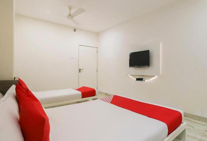 اتاق لوکس, Capital O 15635 Elite Rooms & Banquet