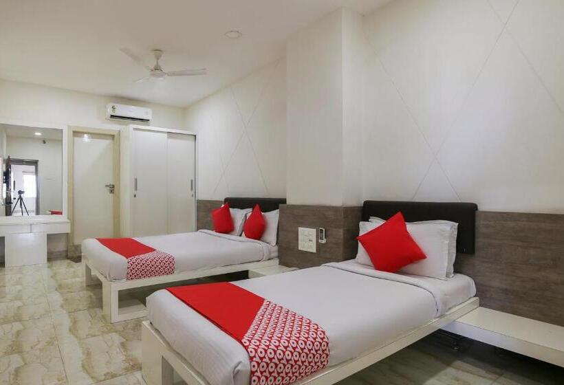 اتاق لوکس, Capital O 15635 Elite Rooms & Banquet