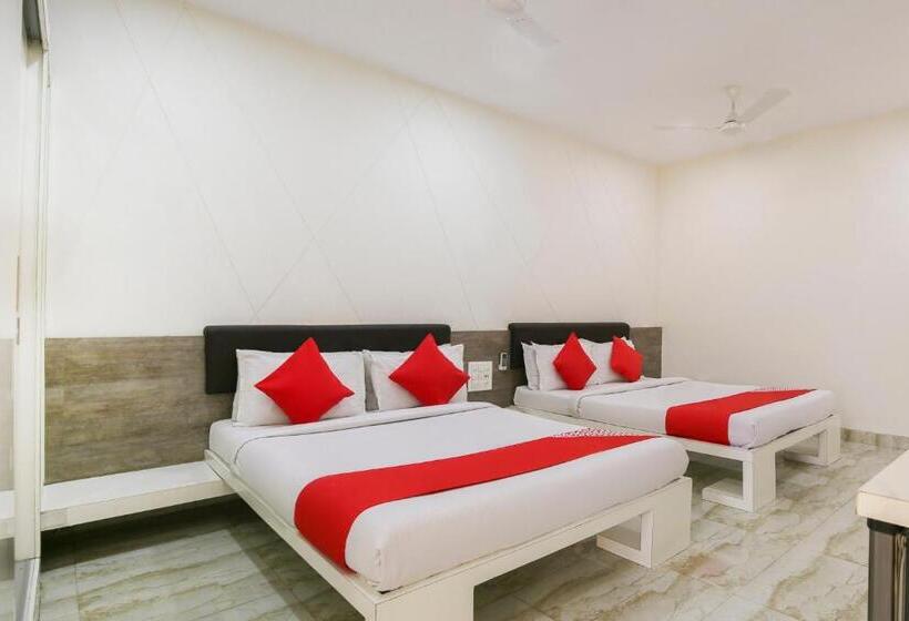 اتاق راحتی سه تخته, Capital O 15635 Elite Rooms & Banquet