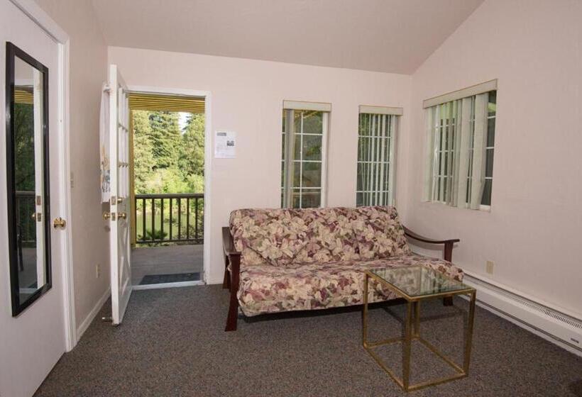 Трехместный Номер Superior, River View Garden Resort