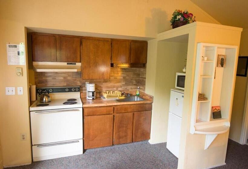 Трехместный Номер Superior, River View Garden Resort