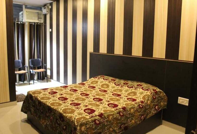 Номер Deluxe, Gokul Inn