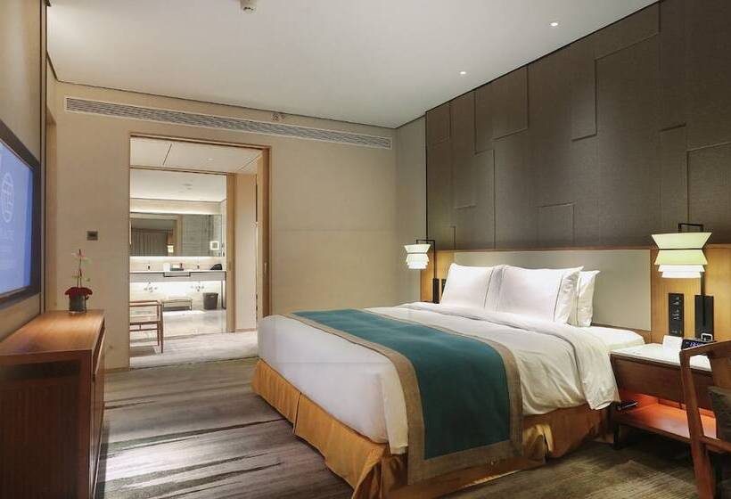 Люкс Superior, Yuluxe  Chengdu