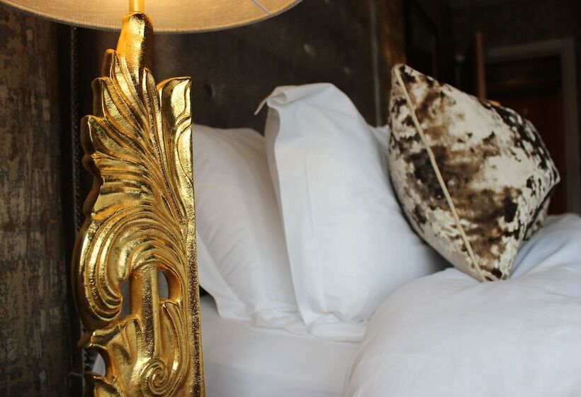 اتاق لوکس, The Lord Street Hotel; Bw Signature Collection