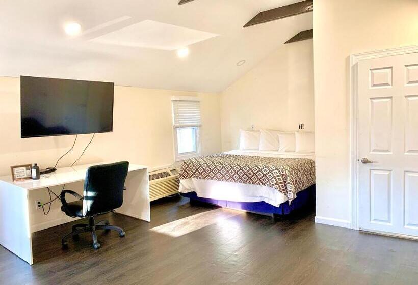 Президентский Люкс, Penn Lodge Hotel & Suites Philadelphia   Bensalem