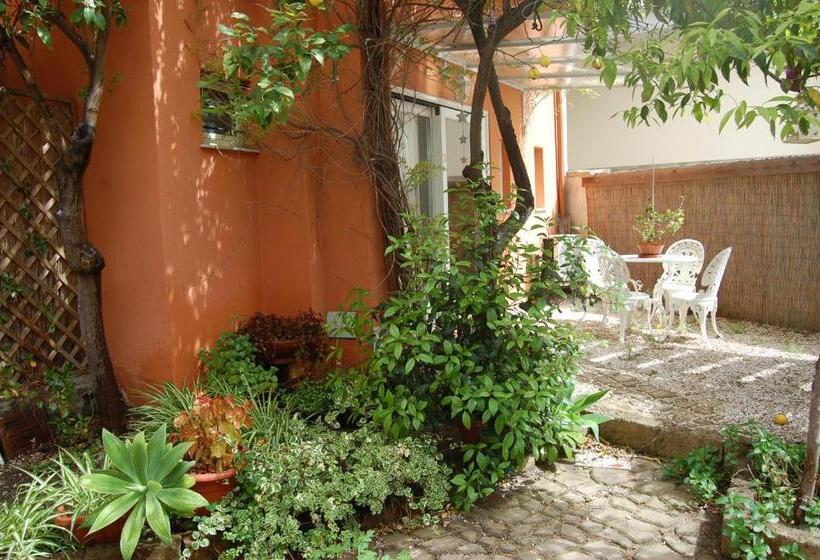 اتاق استاندارد با بالکن, Casa Satta 1925