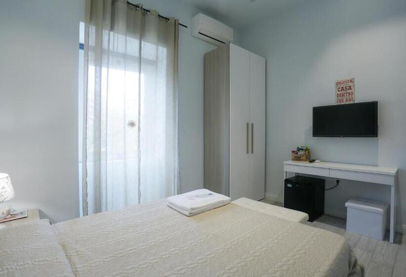 اتاق استاندارد, Esposito Plaza S & Suite