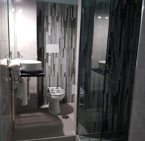Economy Quadruple Room, Esposito Plaza S & Suite