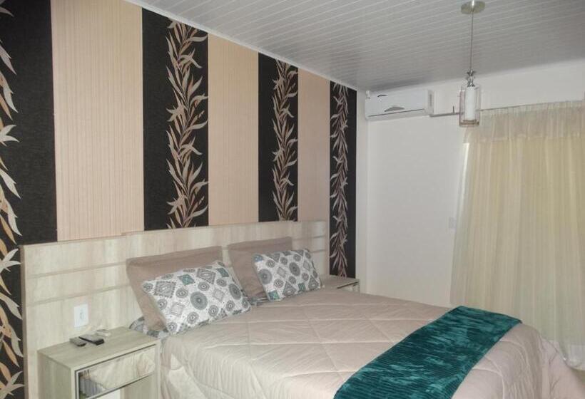 Номер Deluxe с Балконом, Pousada Central
