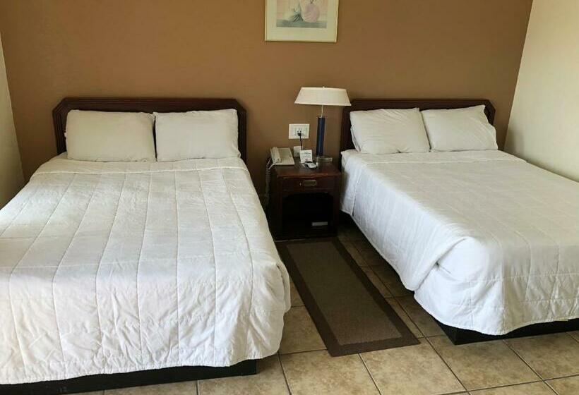 Номер Deluxe, Topper Motel