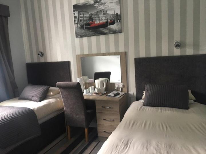 Четырехместный Номер Стандарт, The Marquis Inn