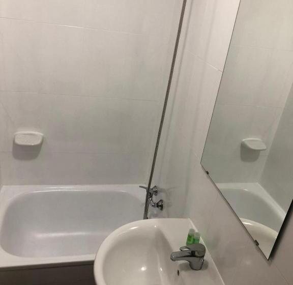 Номер Стандарт Индивидуальный, Hostal Internacional
