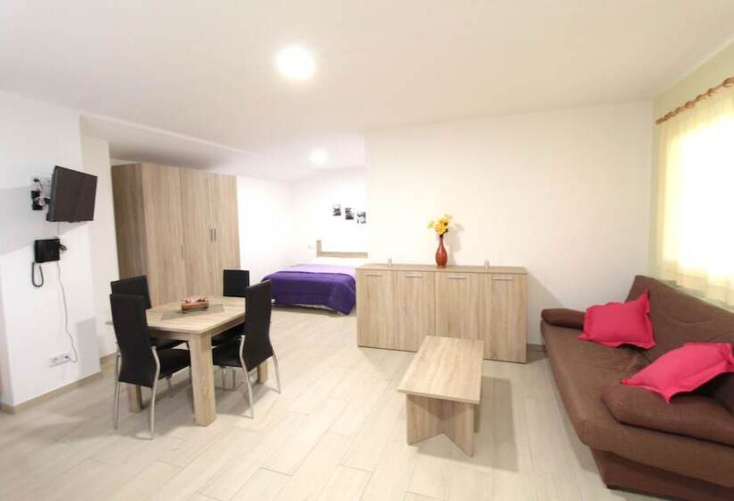 Номер Стандарт, Apartamentos Giuliano