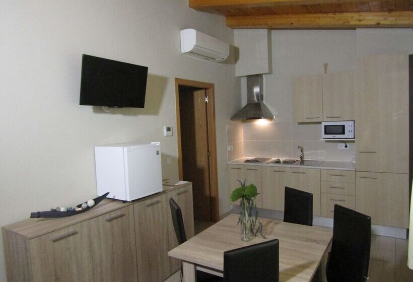 Апартаменты 1 Спальня, Apartamentos Giuliano