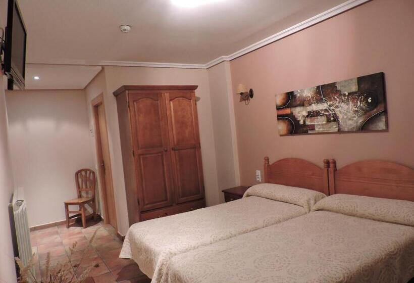 Номер Стандарт, Hostal Villa De Navarrete