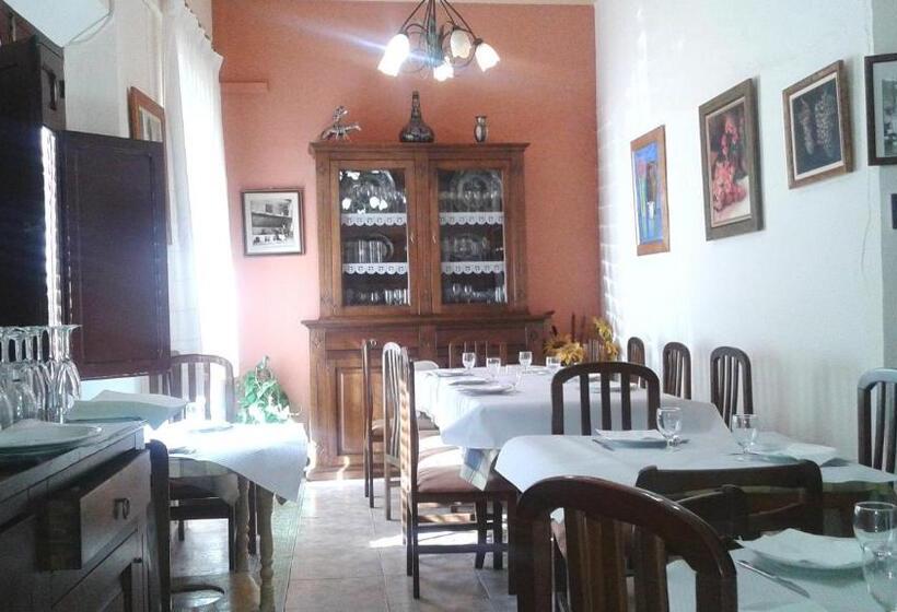 带阳台标准四人间, Posada Maruja