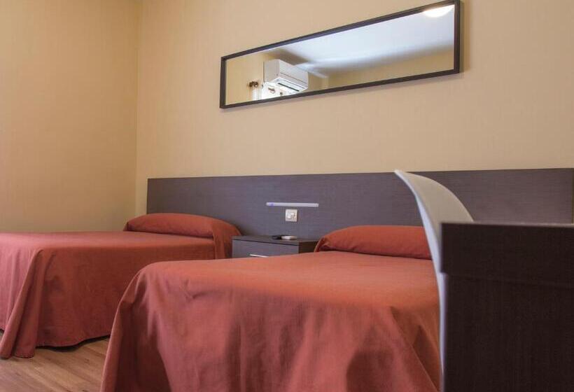 Номер Стандарт, Hostal Restaurante María Victoria