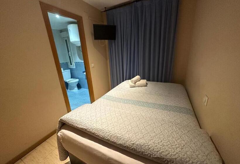 Семейный Номер, Hostal El Gaitero