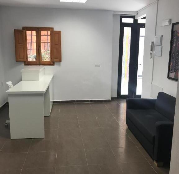 آپارتمان 1 خوابه با بالکن, Sant Pere Apartment