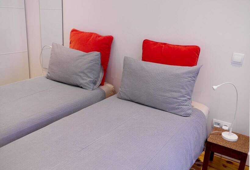 Апартаменты 2 Спальни, Cacilhas Guest Apartments