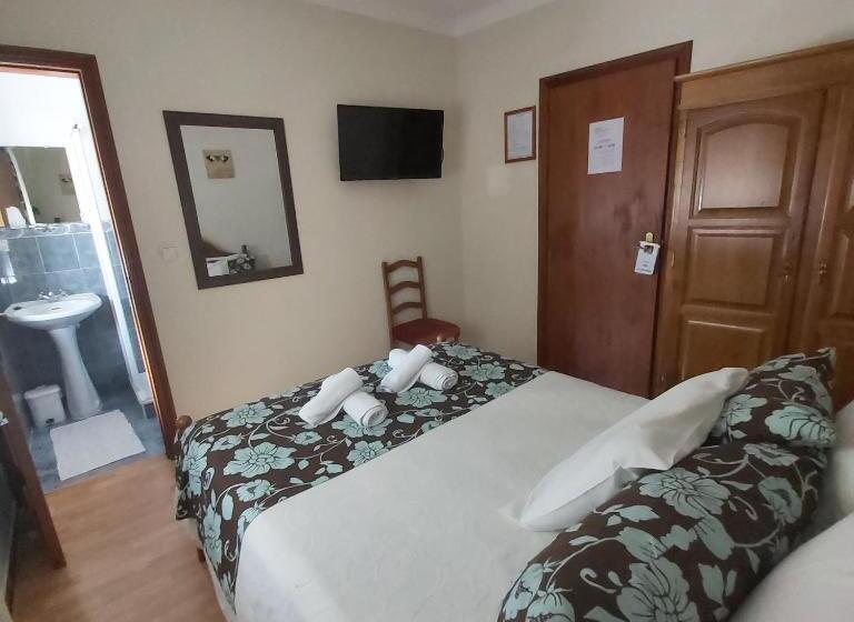 Номер Basic, Encosta Da Serra