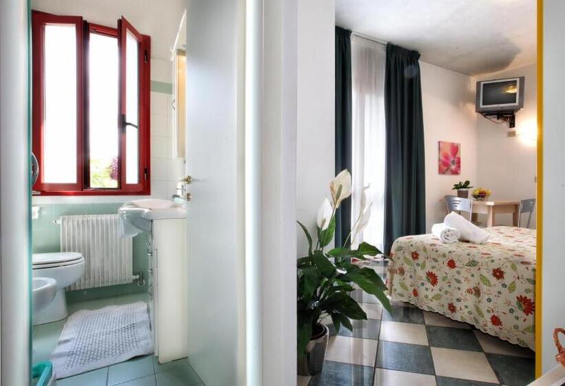 استودیوی استاندارد, Daina Residence