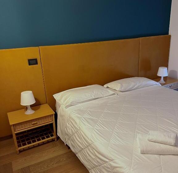 آپارتمان 1 خوابه با بالکن, Front Lake Apartment Bardolino