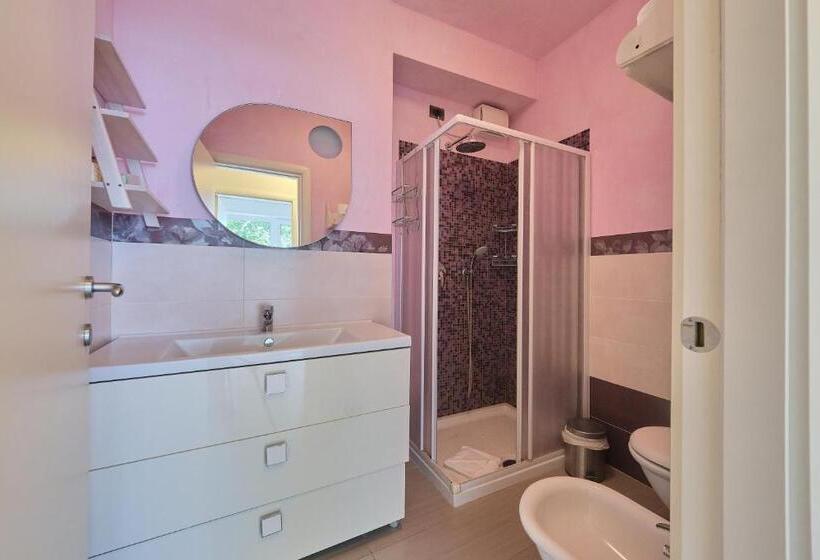 آپارتمان 1 خوابه با چشم‌انداز, Front Lake Apartment Bardolino