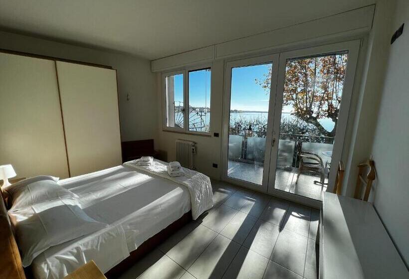 آپارتمان 1 خوابه با چشم‌انداز, Front Lake Apartment Bardolino