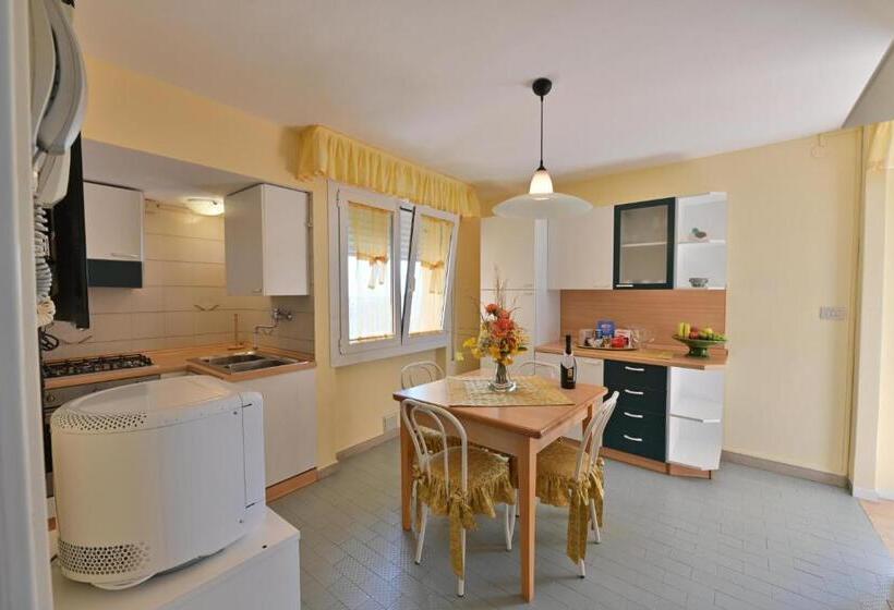 1 Bedroom Penthouse Apartment, Residence Mariavittoria