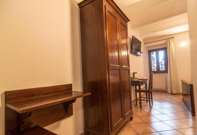 اتاق لوکس, Umbrian Concierge   Alla Rocca